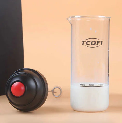 Electric Milk Frother & Portable Mixing Cup – 2-in-1 Foam Maker for Coffee, Matcha & Protein Drinks